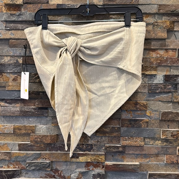 NWT Line and Dot Jodie top in natural 🤍 - Picture 3 of 3